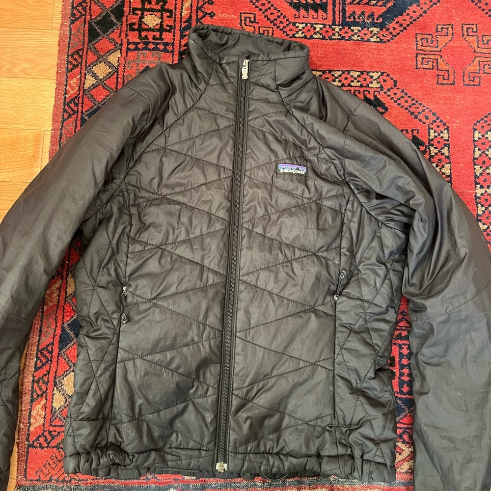 Patagonia black quilted jacket womens size small